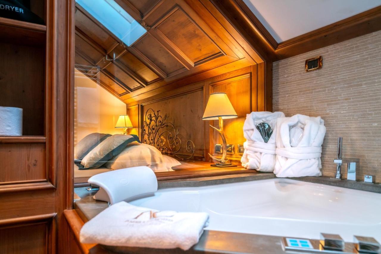 Ambra Cortina Luxury&Fashion Hotel 코르티나 담페조 외부 사진