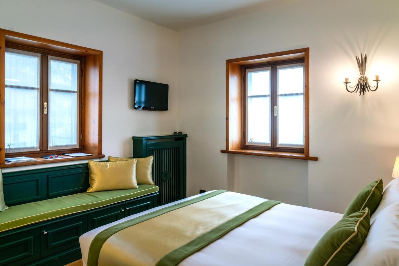 Ambra Cortina Luxury&Fashion Hotel 코르티나 담페조 외부 사진