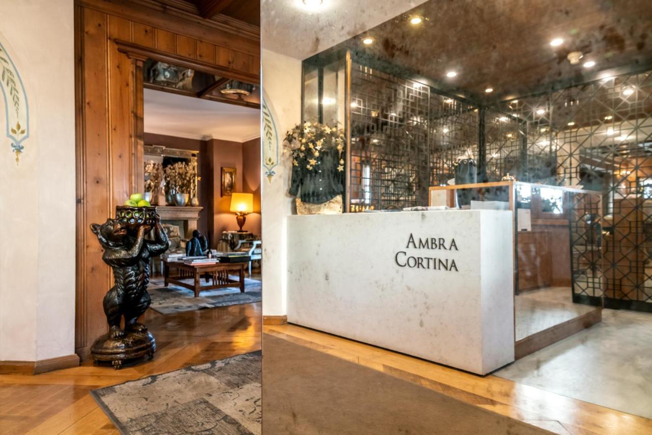Ambra Cortina Luxury&Fashion Hotel 코르티나 담페조 외부 사진